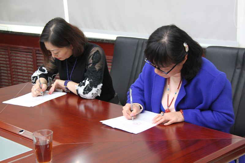 山东人民出版社有限公司内容图片展示