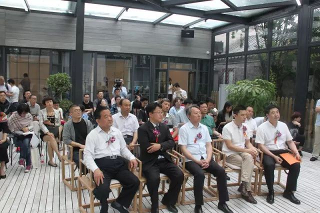 山东人民出版社有限公司内容图片展示